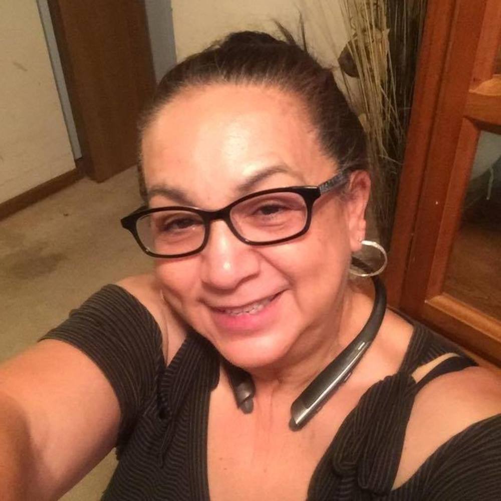 Meet your Posher, Alma